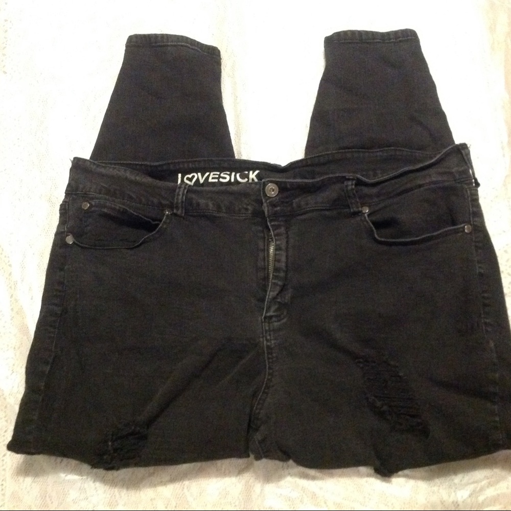 Lovesick Woman's Destructed Distresse Skinny Jeans